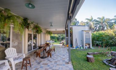 CASA DE 3 DORMITORIOS CON PILETA EN COUNTRY LOS MOLINOS