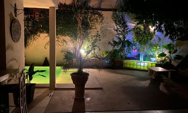 Hermosa casa con 3 dormitorios, cochera y piscina en excelente ubicacion en Banfield Oeste.