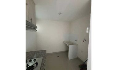 SE ARRIENDA APARTAESTUDIO MIRADOR DE LA SIERRA 4
