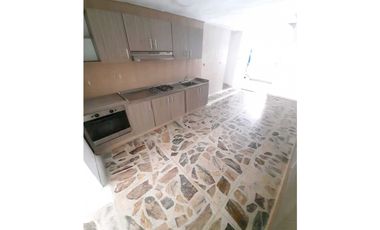 SE ARRIENDA CASA BARRIO SAN CARLOS (USO COMERCIAL)