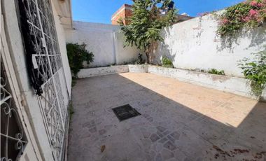 SE ARRIENDA CASA BARRIO SAN CARLOS (USO COMERCIAL)