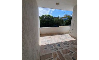 SE ARRIENDA CASA BARRIO SAN CARLOS (USO COMERCIAL)