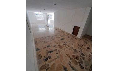 SE ARRIENDA CASA BARRIO SAN CARLOS (USO COMERCIAL)
