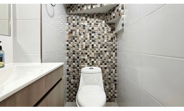 Casa remodelada con terraza en venta | Bosque de Versalles - Palmira