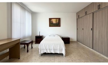 Casa remodelada con terraza en venta | Bosque de Versalles - Palmira