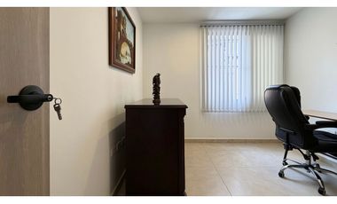 Casa remodelada con terraza en venta | Bosque de Versalles - Palmira