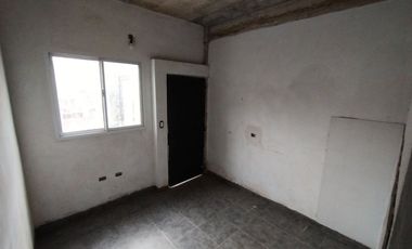 VENTA EN BLOQUE 6 DEPTOS 2 AMB SAN MIGUEL INVERSOR