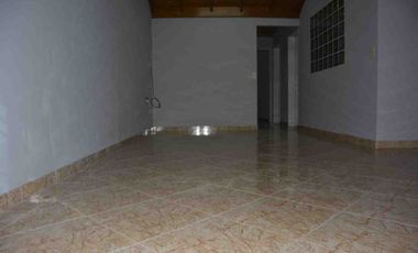 ALQUILER Excelente PH 3 Amb. con Patio en Martínez