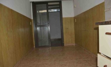 ALQUILER Excelente PH 3 Amb. con Patio en Martínez