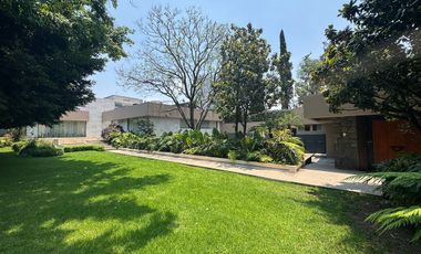 HERMOSA CASA EN JARDINES DEL PEDREGAL