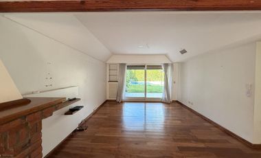 Casa en Acassuso en alquiler con pileta