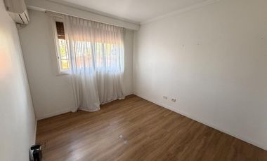 Casa en Acassuso en alquiler con pileta