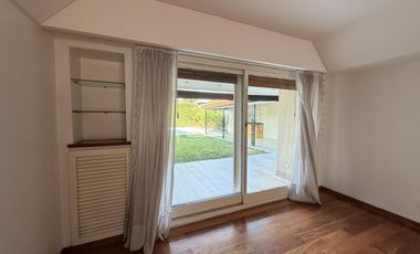 Casa en Acassuso en alquiler con pileta