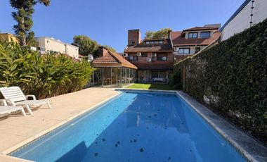 Casa en Acassuso en alquiler con pileta