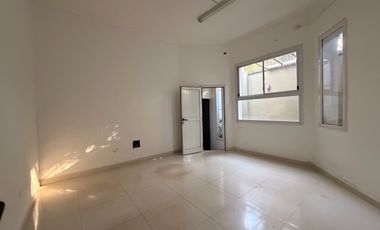 VENTA Y ALQUILER | PROPIEDAD EN ESQUINA ESTRATÉGICA – CENTRO DE POSADAS