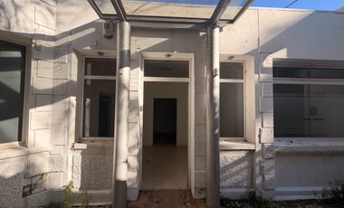 VENTA Y ALQUILER | PROPIEDAD EN ESQUINA ESTRATÉGICA – CENTRO DE POSADAS