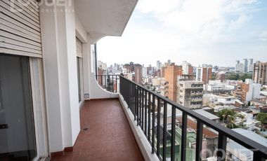 Piso de 2 dormitorios, escritorio y cochera