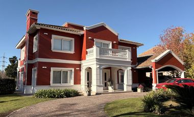Venta casa en venta en Bs. As. Golf  Club Bella Vista