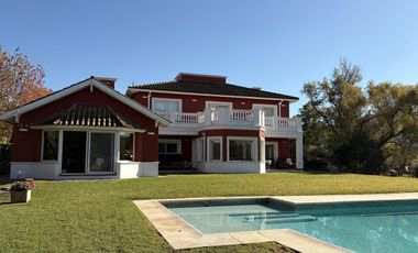 Venta casa en venta en Bs. As. Golf  Club Bella Vista