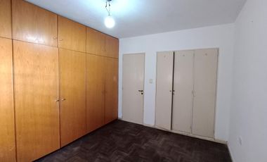 Departamento de 2 dormitorios en alquiler en  La Plata