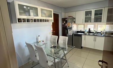 Departamento 3 ambientes en venta con cochera en Lomas de Zamora