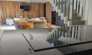 En Venta Dúplex de Diseño Terminaciones de Primera / B° Los Tordos Cipolletti /3 dorm /Apto Crédito