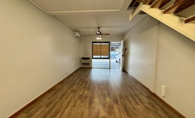 PH-duplex, cochera y patio.