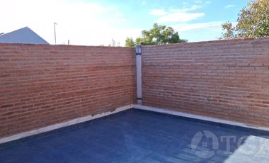 PH 5 Ambientes en Venta con Cochera y Terraza en Remedios de Escalada