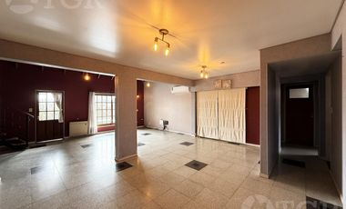 PH 5 Ambientes en Venta con Cochera y Terraza en Remedios de Escalada