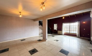 PH 5 Ambientes en Venta con Cochera y Terraza en Remedios de Escalada