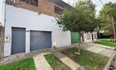 PH 5 Ambientes en Venta con Cochera y Terraza en Remedios de Escalada