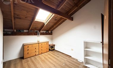 PH 5 Ambientes en Venta con Cochera y Terraza en Remedios de Escalada