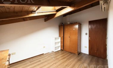 PH 5 Ambientes en Venta con Cochera y Terraza en Remedios de Escalada