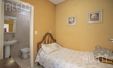 Casa en venta en Banfield | 4 dormitorios