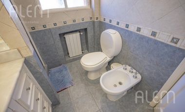 Casa en venta en Banfield | 4 dormitorios