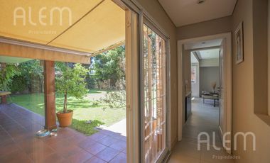 Casa en venta en Banfield | 4 dormitorios