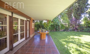 Casa en venta en Banfield | 4 dormitorios