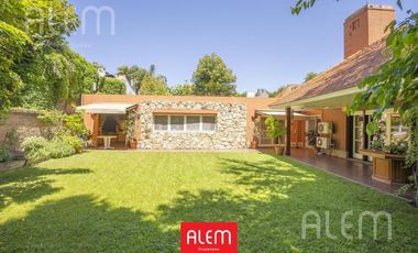 Casa en venta en Banfield | 4 dormitorios