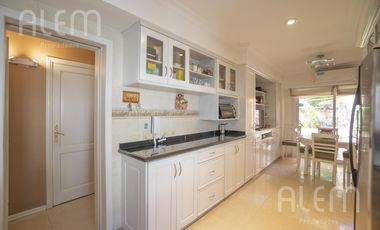 Casa en venta en Banfield | 4 dormitorios