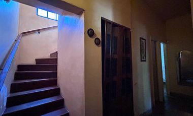 Casa de dos plantas en venta | Haedo - Morón | con cochera y pileta