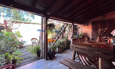 Casa de dos plantas en venta | Haedo - Morón | con cochera y pileta