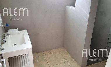 Casa de dos dormitorios en venta en El Bosquecillo