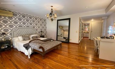 Casa en venta de dos plantas con amplios ambientes en Abril Country Club, Guillermo Hudson.