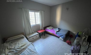 Casa en Venta - Amplio Parque y Pileta - Villa de Merlo