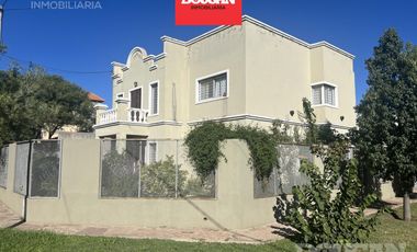 Casa en Venta - Amplio Parque y Pileta - Villa de Merlo