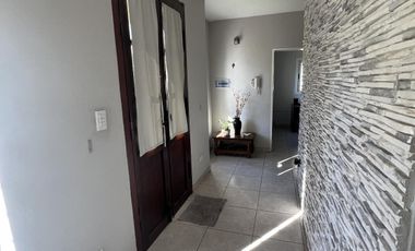 Casa en Venta - Amplio Parque y Pileta - Villa de Merlo