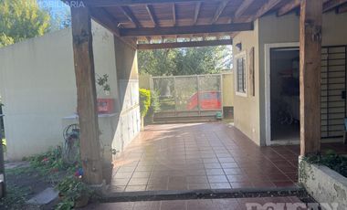 Casa en Venta - Amplio Parque y Pileta - Villa de Merlo