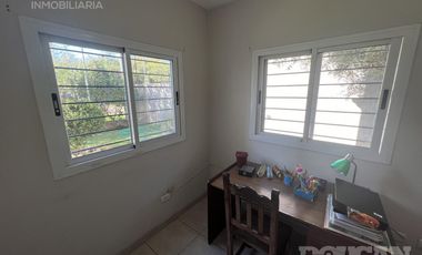 Casa en Venta - Amplio Parque y Pileta - Villa de Merlo