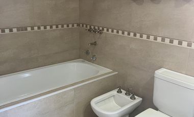 Casa en Venta - Amplio Parque y Pileta - Villa de Merlo