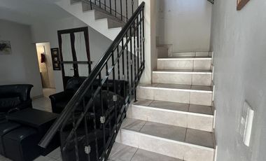 Casa en Venta - Amplio Parque y Pileta - Villa de Merlo